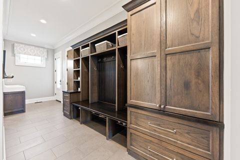 Tiny photo for 39W162 Long Meadow Lane, St. Charles, IL 60175 (MLS # 12422960)