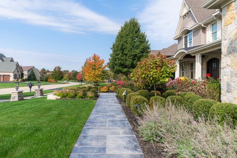 Tiny photo for 39W162 Long Meadow Lane, St. Charles, IL 60175 (MLS # 12422960)