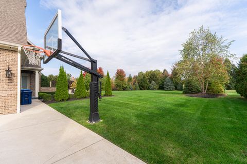 Tiny photo for 39W162 Long Meadow Lane, St. Charles, IL 60175 (MLS # 12422960)