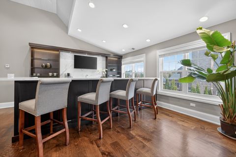 Tiny photo for 39W162 Long Meadow Lane, St. Charles, IL 60175 (MLS # 12422960)