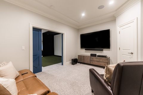 Tiny photo for 39W162 Long Meadow Lane, St. Charles, IL 60175 (MLS # 12422960)