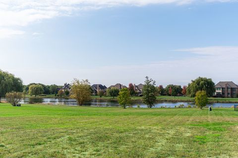 Tiny photo for 39W162 Long Meadow Lane, St. Charles, IL 60175 (MLS # 12422960)