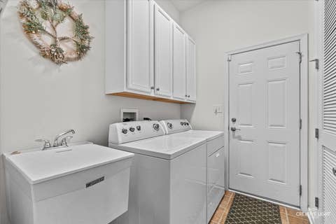 Tiny photo for 3886 Seigle Drive, Elgin, IL 60124 (MLS # 12737285)