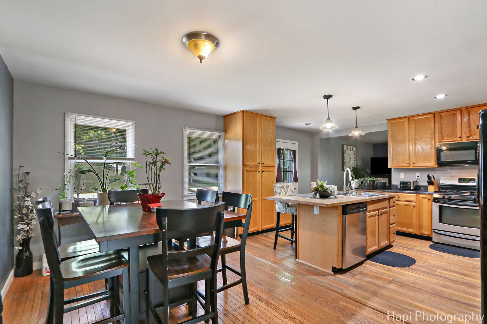 7101 Hiawatha Drive