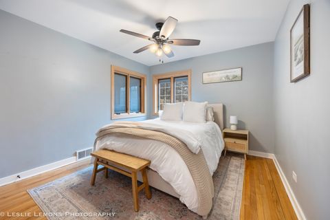 Tiny photo for 4 Lincoln Court, Lombard, IL 60148 (MLS # 12581525)