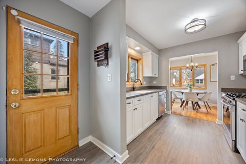 Tiny photo for 4 Lincoln Court, Lombard, IL 60148 (MLS # 12581525)