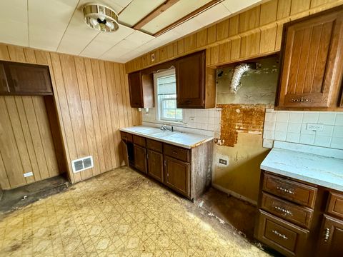 Tiny photo for 7456 W Seminole Street, Chicago, IL 60631 (MLS # 12606142)