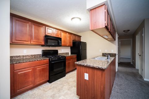 Tiny photo for 600 CLAYTON Circle #A, Sycamore, IL 60178 (MLS # 12498357)