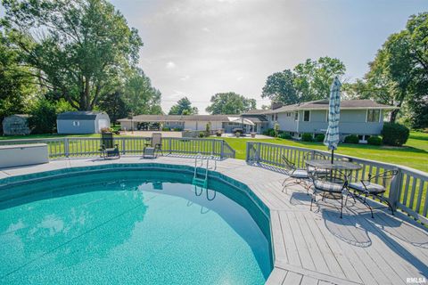 Tiny photo for 1114 S Perrine Street, Centralia, IL 62801 (MLS # EB459023)