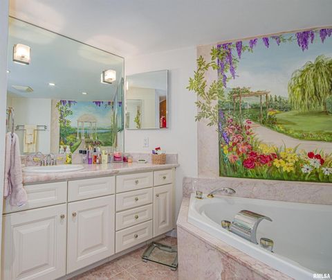 Tiny photo for 1114 S Perrine Street, Centralia, IL 62801 (MLS # EB459023)