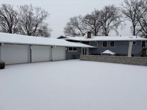 Tiny photo for 1114 S Perrine Street, Centralia, IL 62801 (MLS # EB459023)