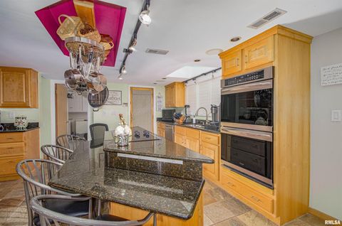 Tiny photo for 1114 S Perrine Street, Centralia, IL 62801 (MLS # EB459023)