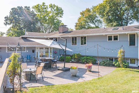 Tiny photo for 1114 S Perrine Street, Centralia, IL 62801 (MLS # EB459023)