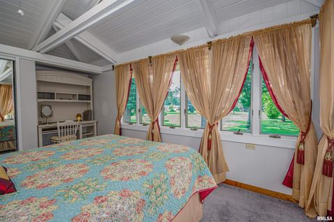 Tiny photo for 1114 S Perrine Street, Centralia, IL 62801 (MLS # EB459023)