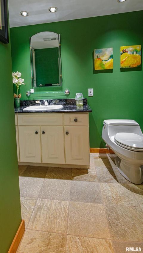 Tiny photo for 1114 S Perrine Street, Centralia, IL 62801 (MLS # EB459023)