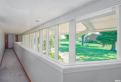 Tiny photo for 1114 S Perrine Street, Centralia, IL 62801 (MLS # EB459023)