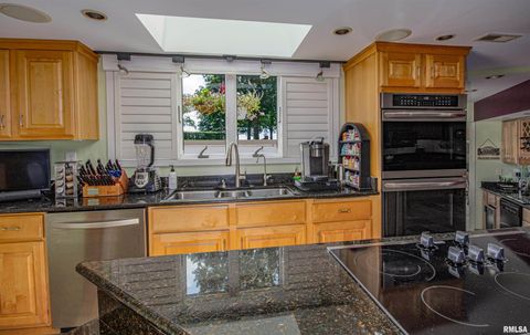 Tiny photo for 1114 S Perrine Street, Centralia, IL 62801 (MLS # EB459023)