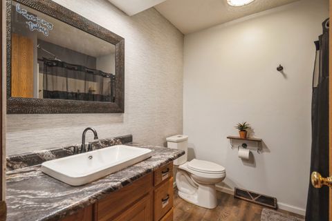 Tiny photo for 5444 10th Avenue, Moline, IL 61265 (MLS # 12556255)