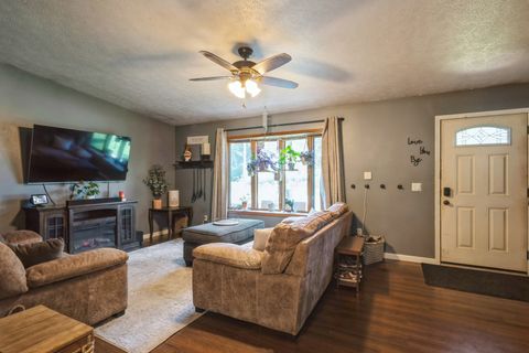 Tiny photo for 5444 10th Avenue, Moline, IL 61265 (MLS # 12556255)