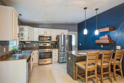 Tiny photo for 5444 10th Avenue, Moline, IL 61265 (MLS # 12556255)