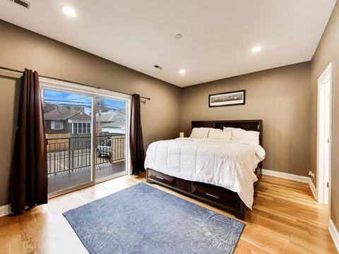 Tiny photo for 6545 N Sacramento Avenue #1S, Chicago, IL 60645 (MLS # 12611628)