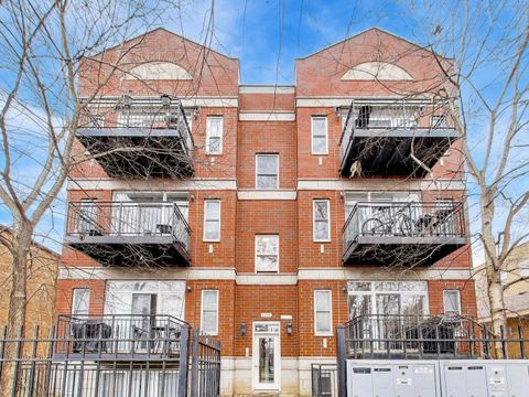 Tiny photo for 6545 N Sacramento Avenue #1S, Chicago, IL 60645 (MLS # 12611628)