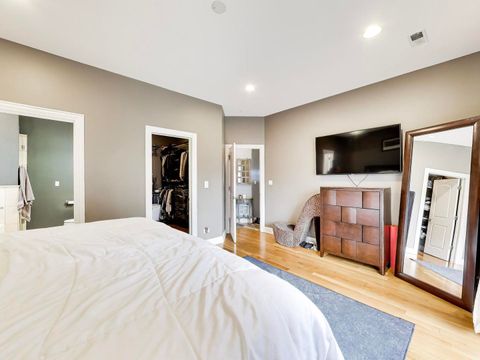 Tiny photo for 6545 N Sacramento Avenue #1S, Chicago, IL 60645 (MLS # 12611628)