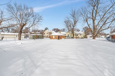 Tiny photo for 145 W Maple Street, Coal City, IL 60416 (MLS # 12527763)