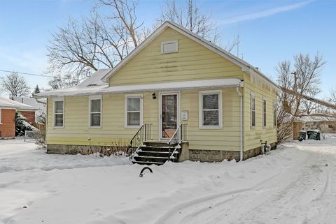 Tiny photo for 145 W Maple Street, Coal City, IL 60416 (MLS # 12527763)