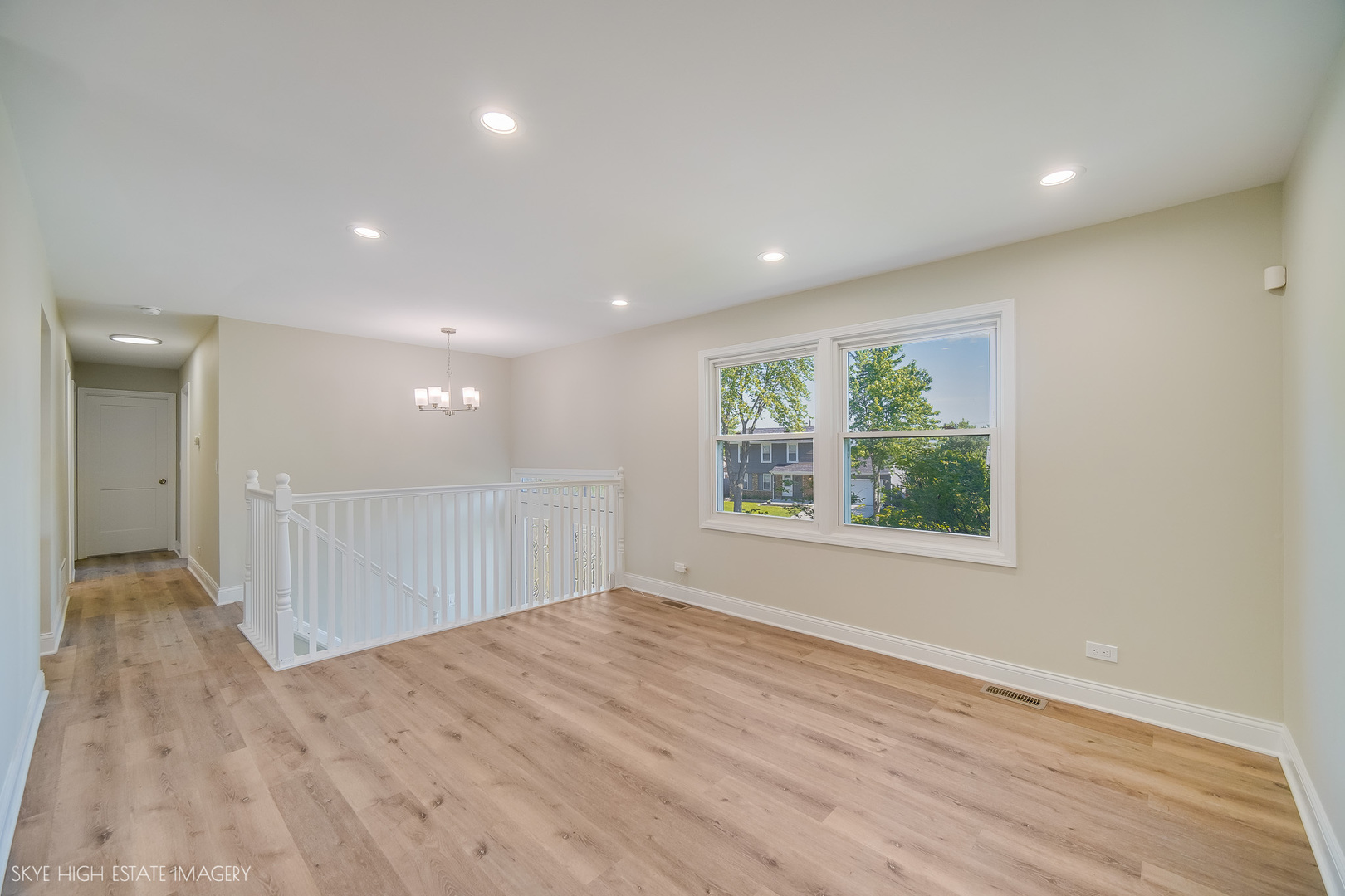Properties 4 8131 W Evergreen Drive