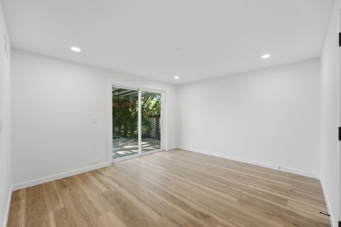 Tiny photo for 2524 Allison Court, Glenview, IL 60025 (MLS # 12685373)
