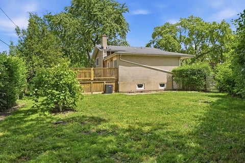 Tiny photo for 2524 Allison Court, Glenview, IL 60025 (MLS # 12685373)