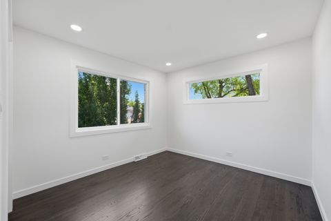 Tiny photo for 2524 Allison Court, Glenview, IL 60025 (MLS # 12685373)