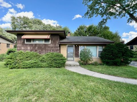 Photo of 12513 S McVickers Avenue, Palos Heights, IL 60463 (MLS # 12512042)