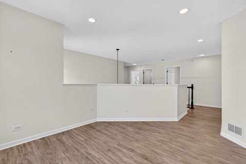 Tiny photo for 1590 Russell Drive, Hoffman Estates, IL 60192 (MLS # 12589831)