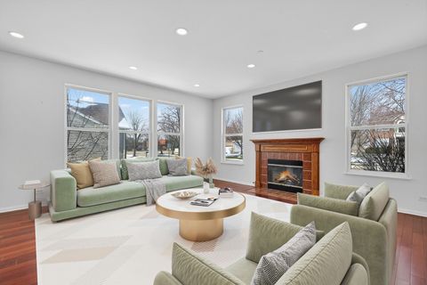 Tiny photo for 1590 Russell Drive, Hoffman Estates, IL 60192 (MLS # 12589831)