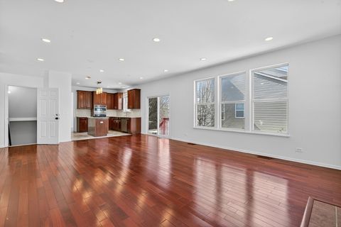 Tiny photo for 1590 Russell Drive, Hoffman Estates, IL 60192 (MLS # 12589831)