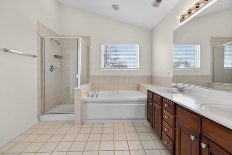 Tiny photo for 1590 Russell Drive, Hoffman Estates, IL 60192 (MLS # 12589831)