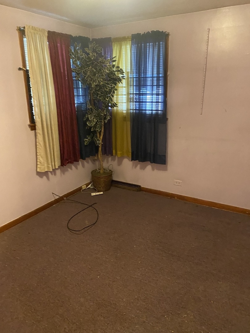 2321 S 81st Place