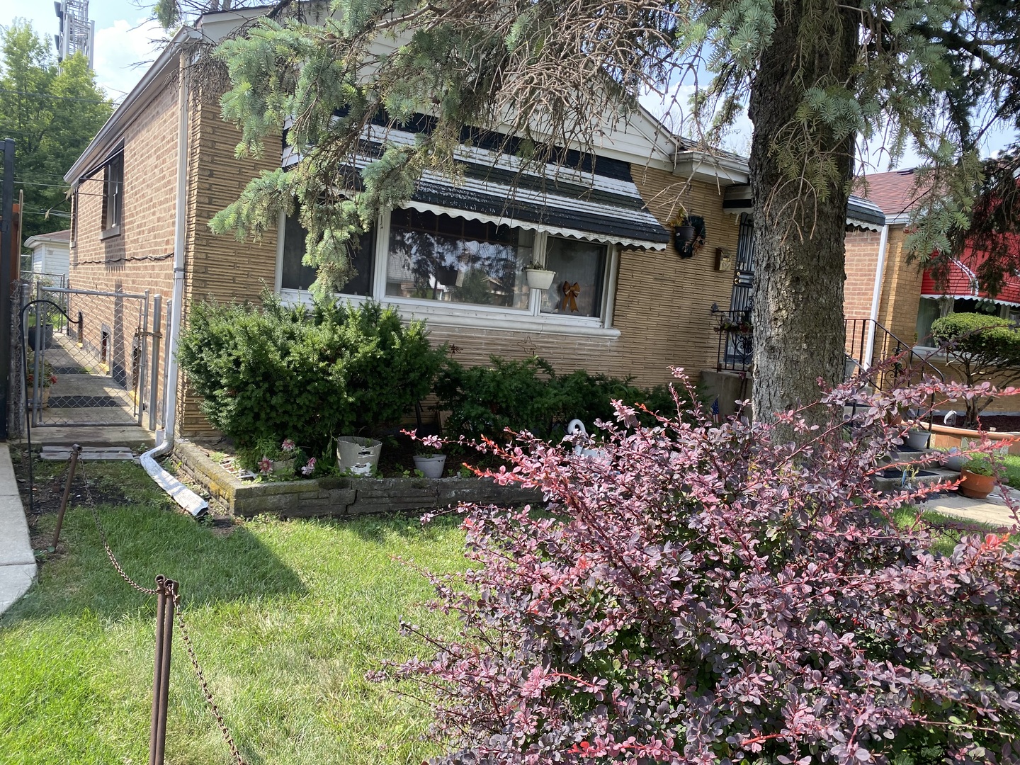 2321 S 81st Place