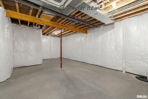 Tiny photo for 602 15TH Street, Le Claire, IA 52753 (MLS # QC4269858)