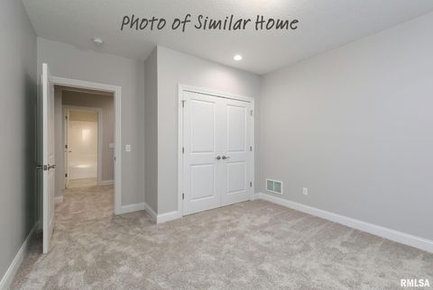 Tiny photo for 602 15TH Street, Le Claire, IA 52753 (MLS # QC4269858)