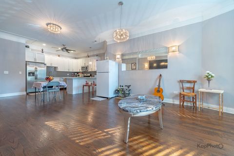Tiny photo for 4518 S King Drive #2A, Chicago, IL 60653 (MLS # 12424087)