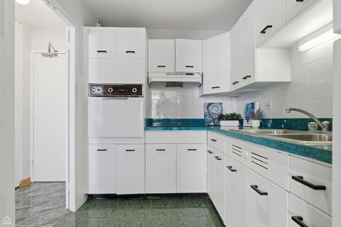 Tiny photo for 6301 N Sheridan Road #18P, Chicago, IL 60660 (MLS # 12510589)