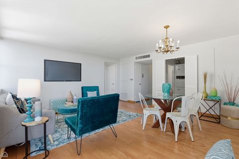 Tiny photo for 6301 N Sheridan Road #18P, Chicago, IL 60660 (MLS # 12510589)