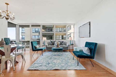 Tiny photo for 6301 N Sheridan Road #18P, Chicago, IL 60660 (MLS # 12510589)