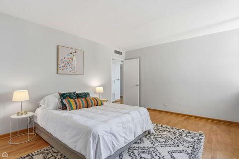 Tiny photo for 6301 N Sheridan Road #18P, Chicago, IL 60660 (MLS # 12510589)