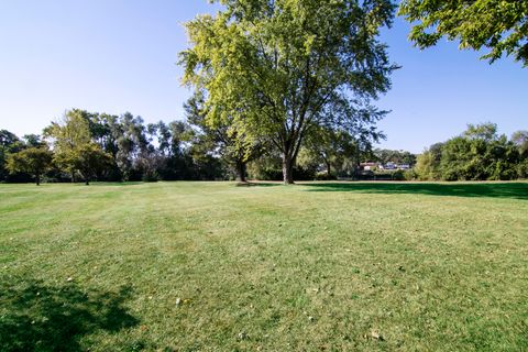 Tiny photo for 547 W Bourbonnais Street, Kankakee, IL 60901 (MLS # 12484829)