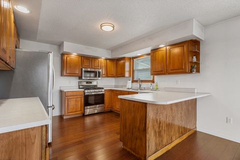 Tiny photo for 509 Crestwood Drive, Champaign, IL 61822 (MLS # 12591596)