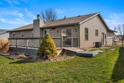 Tiny photo for 509 Crestwood Drive, Champaign, IL 61822 (MLS # 12591596)